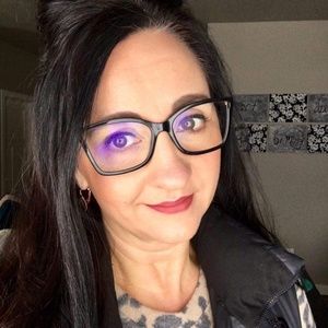 Meet your Posher, Tina